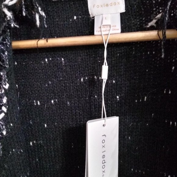FoxieDox black and white duster cardigan sweater NWT Size Large - Picture 3 of 9